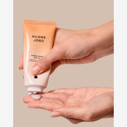 Hydra Glow Magic Tint Release SPF15