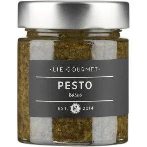 Basilikums pesto