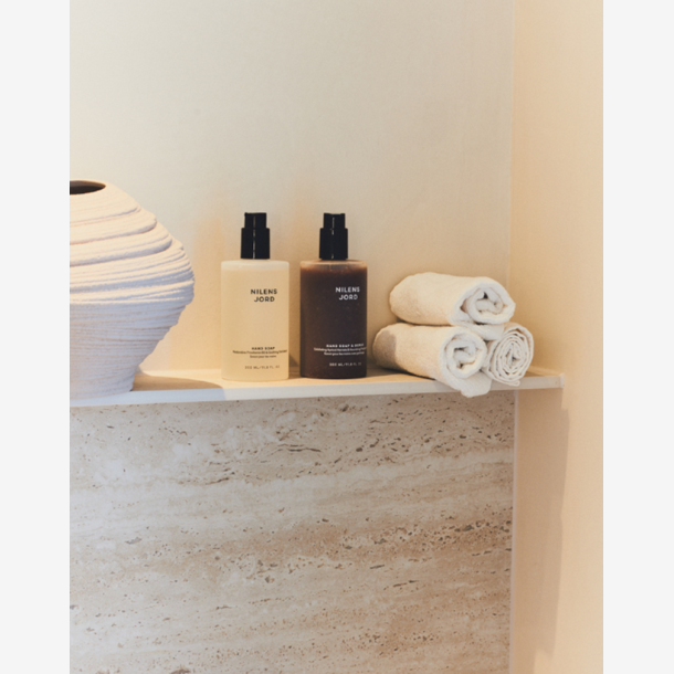 Nilens Jord Hand Soap &amp; Scrub 350ml.