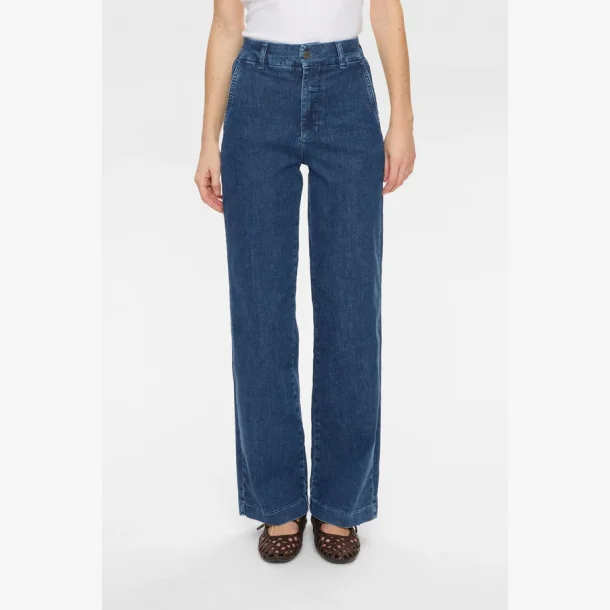 NuAmber High Rise Wide jeans