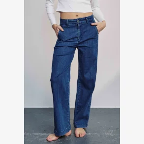 NuAmber High Rise Wide jeans