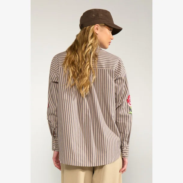 NuKacey Shirt - Deep Taupe
